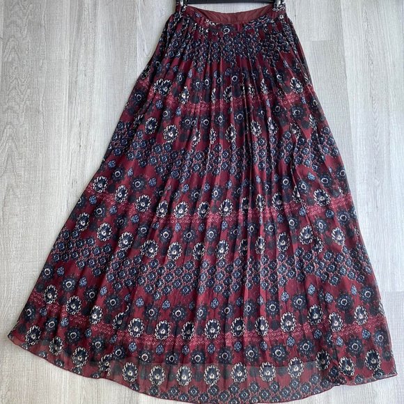 Abercrombie & Fitch Flowy Pleated Maxi Skirt - Picture 5 of 8